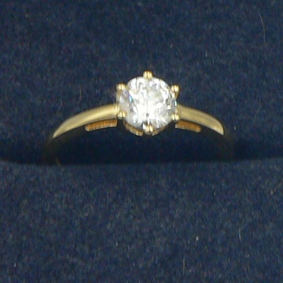 LUSTRO STELLA Sz 8 Finest CZ Solitaire Ring - Picture 1 of 6